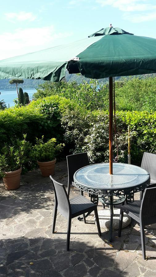 Bed&Breakfast "Fiorella" Sul Lago Кастел Гандолфо Екстериор снимка